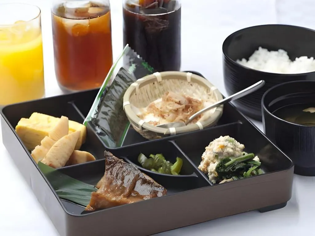 Montblanc Hotel Raffine Nagoyaekimae 3*, Nagoya
