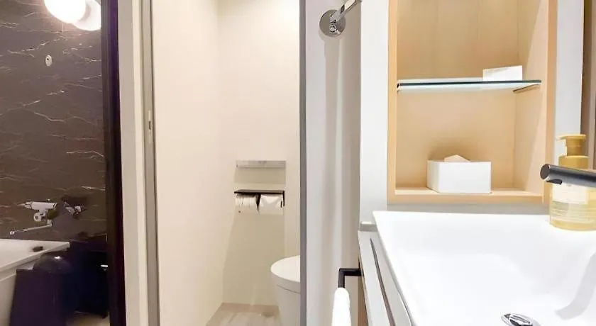Montblanc Hotel Raffine Nagoyaekimae 3*, Nagoya