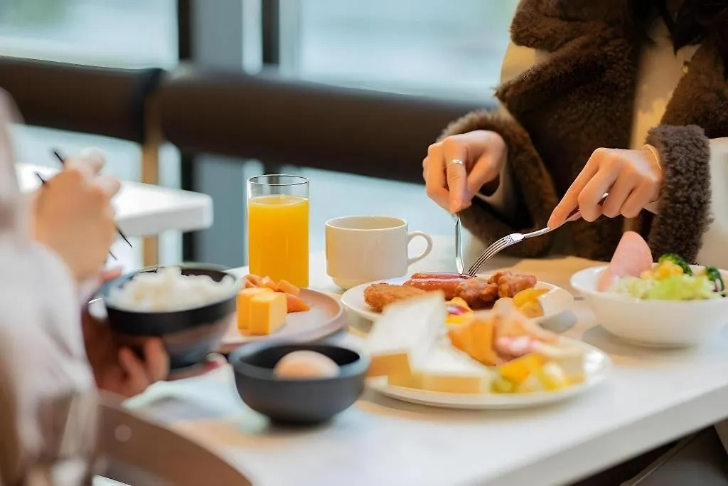 Montblanc Hotel Raffine Nagoyaekimae 3*, Nagoya